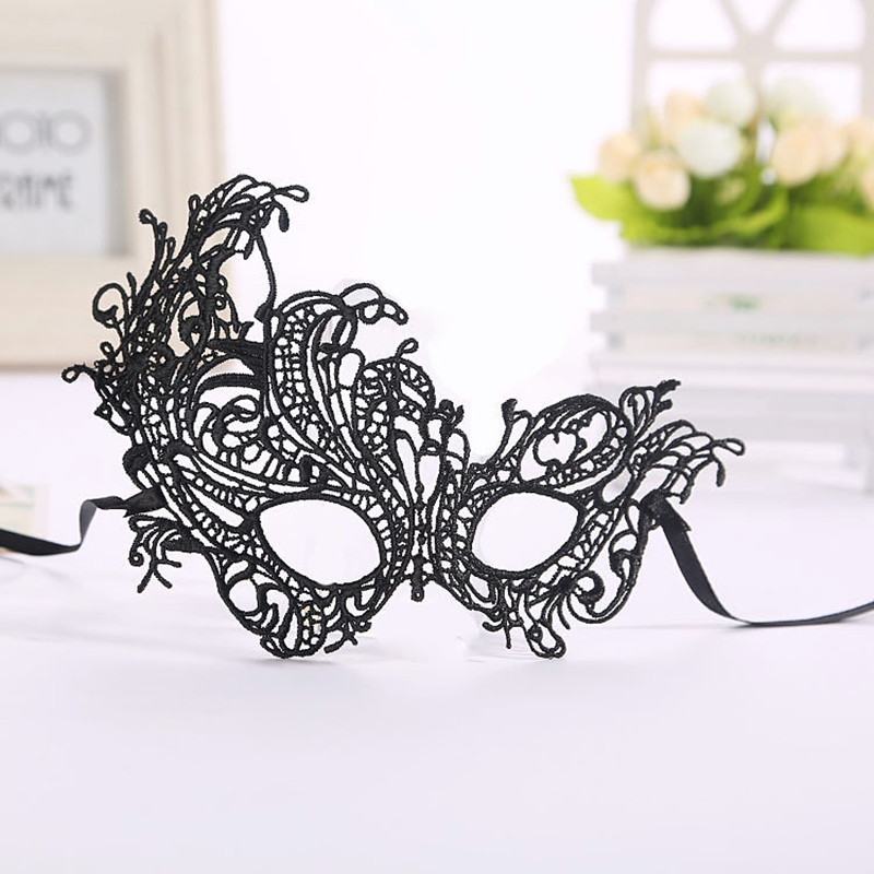 2pcs Set of Black Veil Cape An - Black Face Mask Pack recensione e prezzo