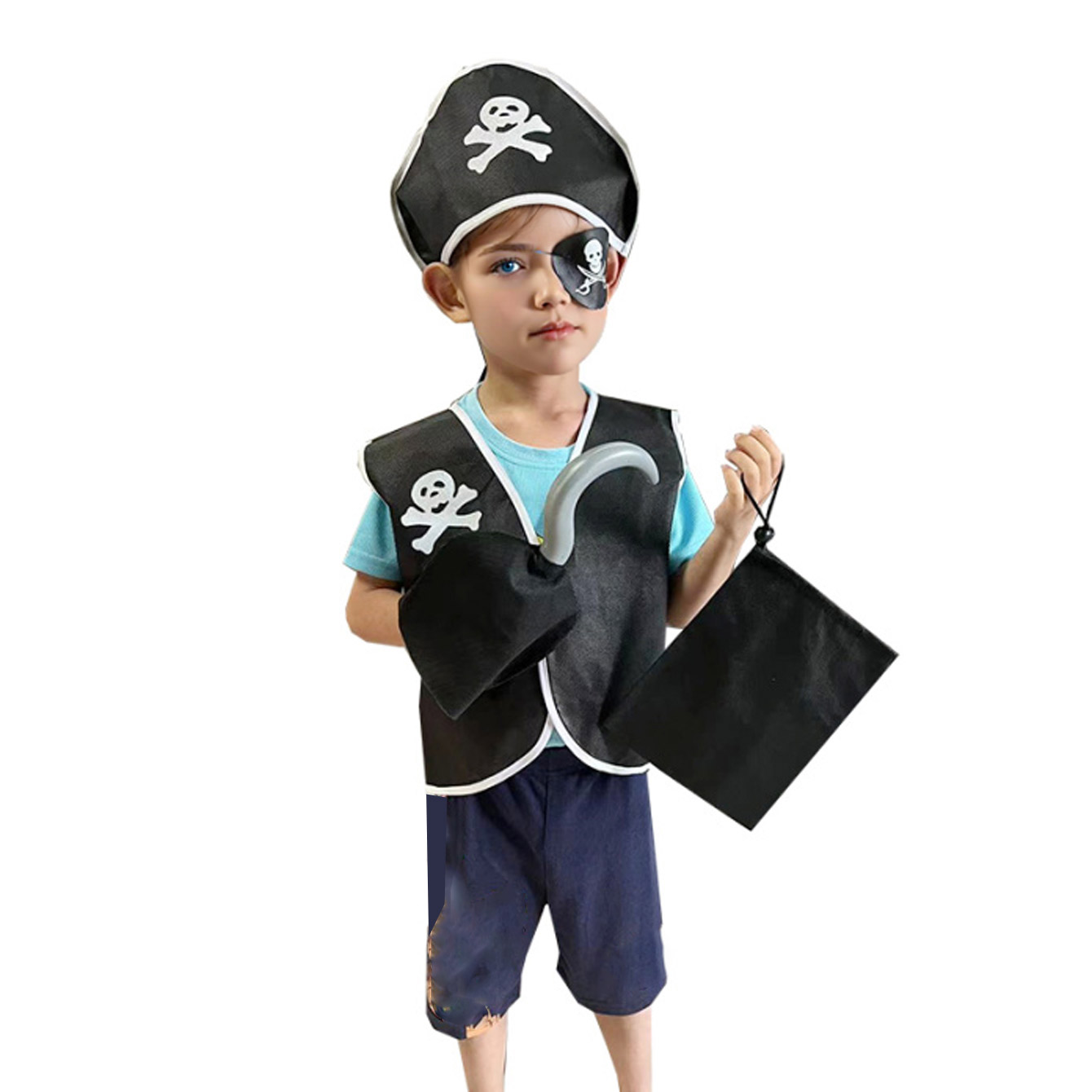 Carnival Boys Pirate Costume C - Black Face Mask Pack recensione e prezzo