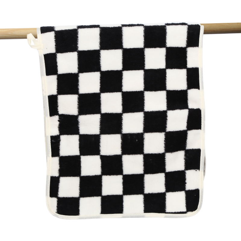 Checkerboard Pattern Bath Towe - Cloth Face Mask Washable recensione e prezzo